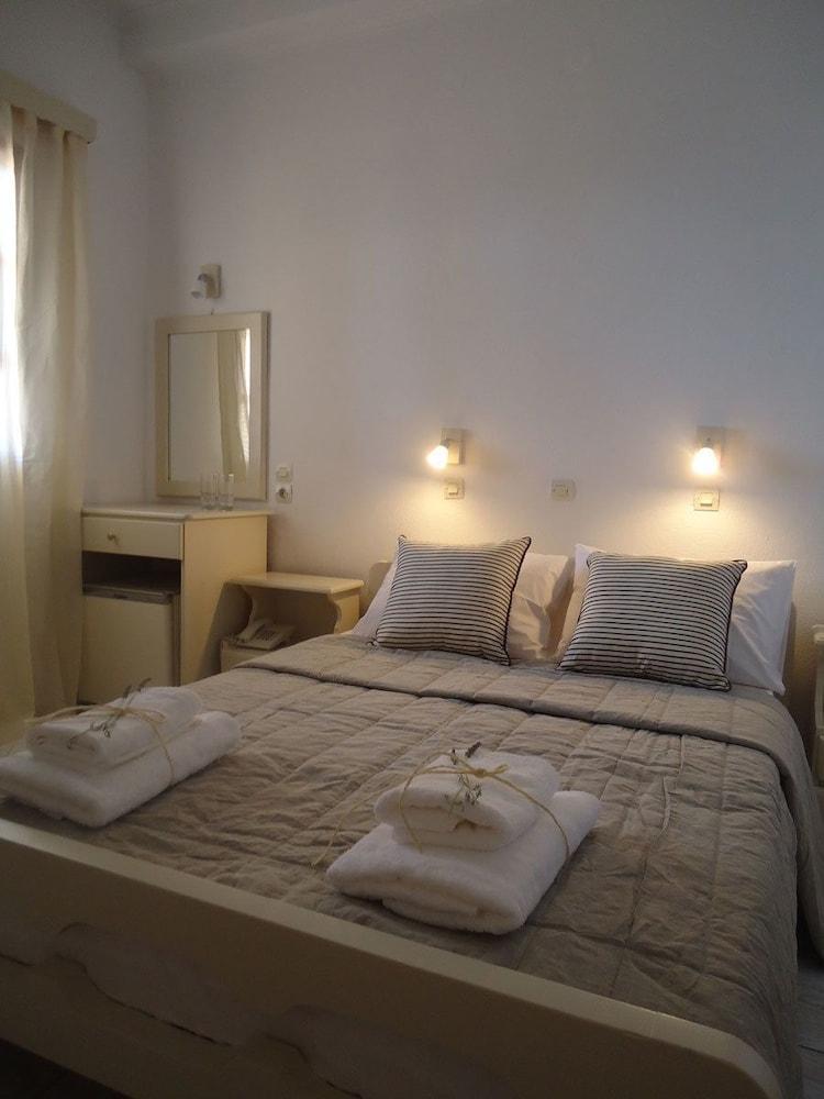 Porto Carra Hotell Fira  Exteriör bild